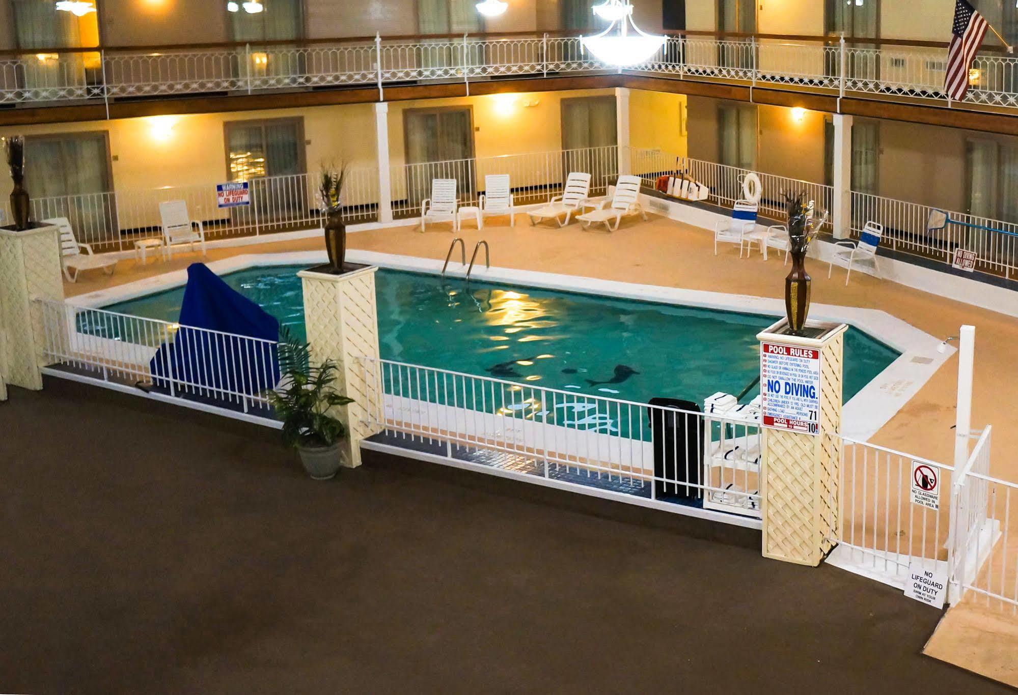Quality Inn & Suites Coldwater Near I-69 מראה חיצוני תמונה